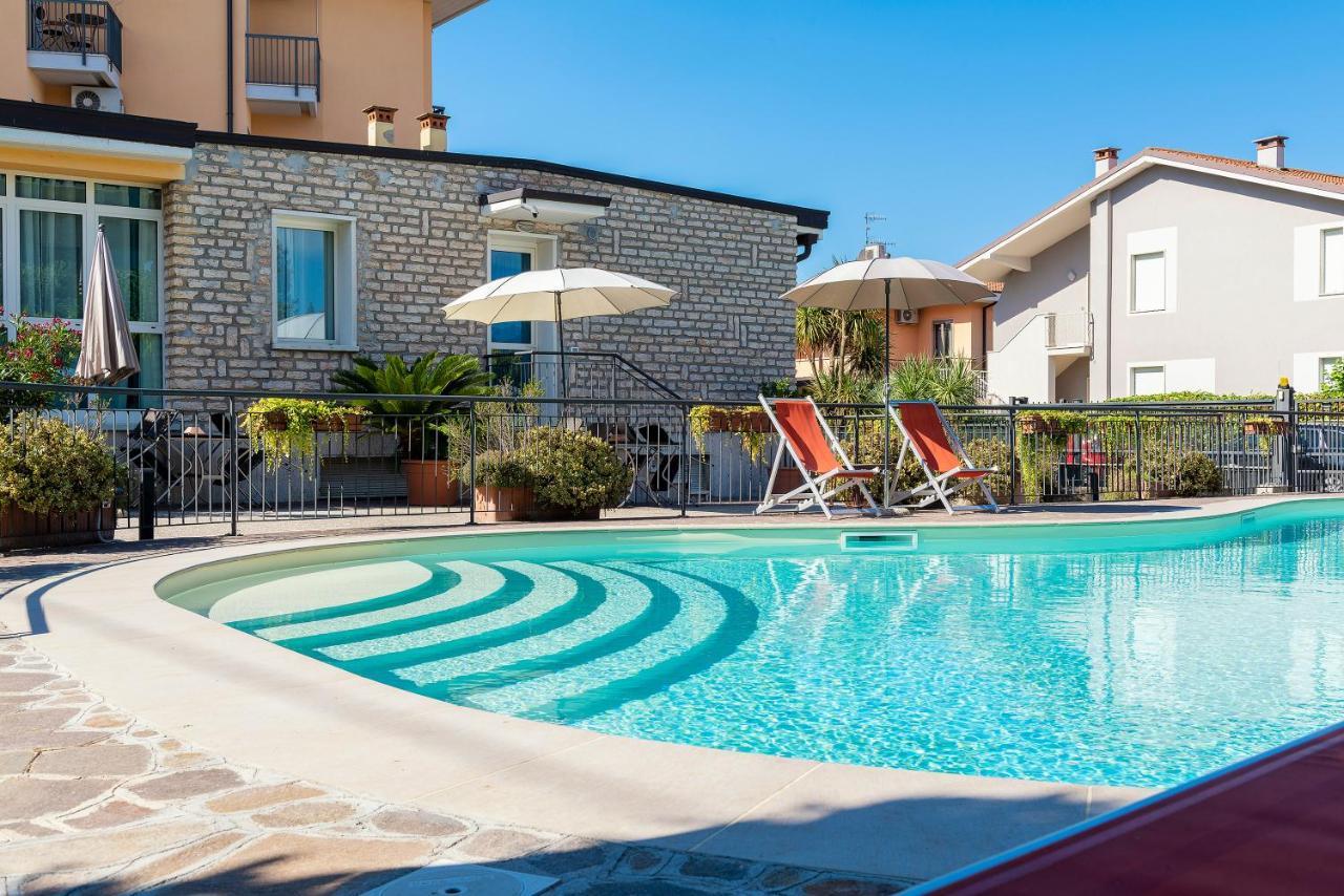 Residence Campana Bardolino Exterior photo